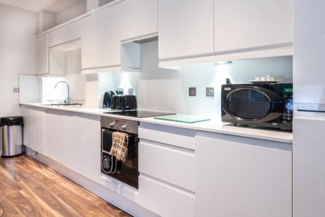 City Stay Apartments - Centro Milton Keynes Bagian luar foto
